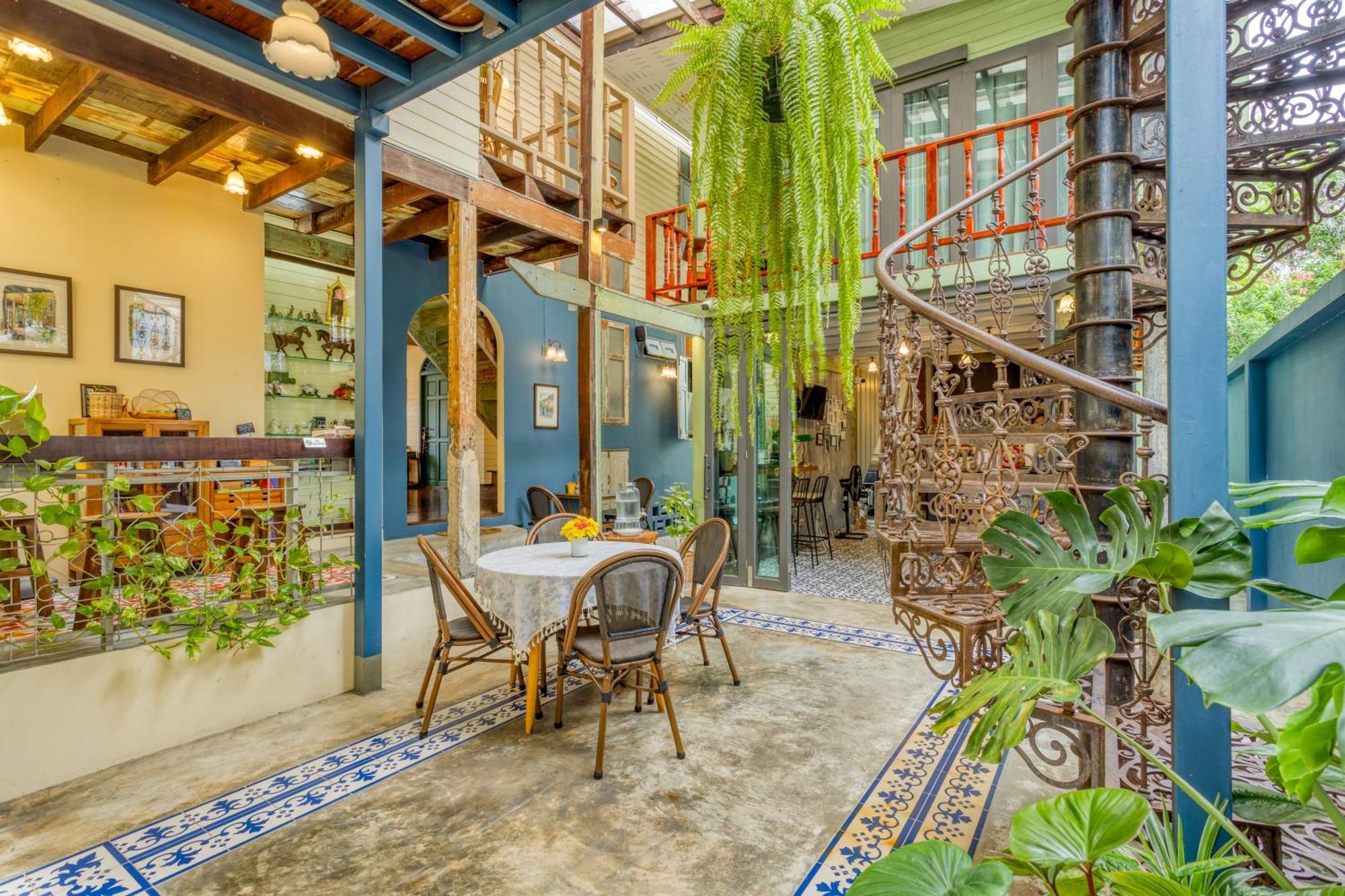 Priya Boutique House Bed & Breakfast Bangkok Exterior foto
