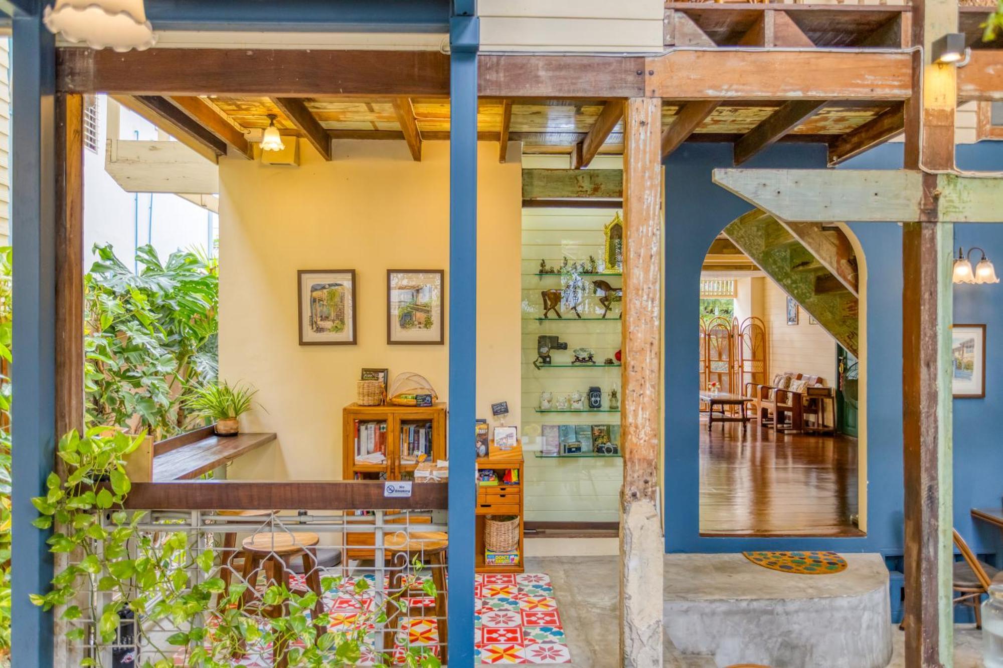 Priya Boutique House Bed & Breakfast Bangkok Exterior foto